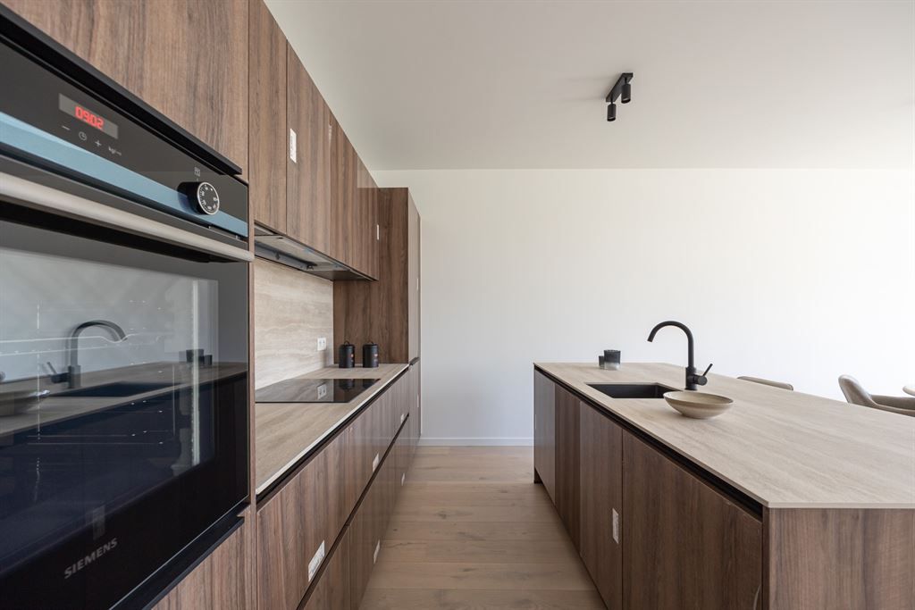 Kwaliteitsvol gerenoveerd appartement met zonnig terras foto 5