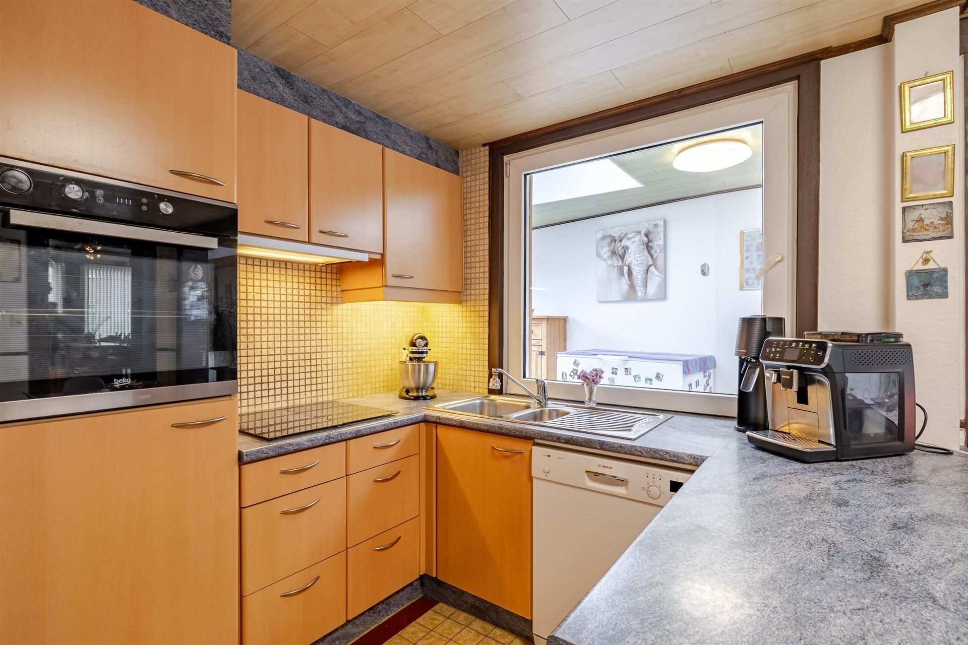 Strategisch gelegen woning met 4 slaapkamers foto 5