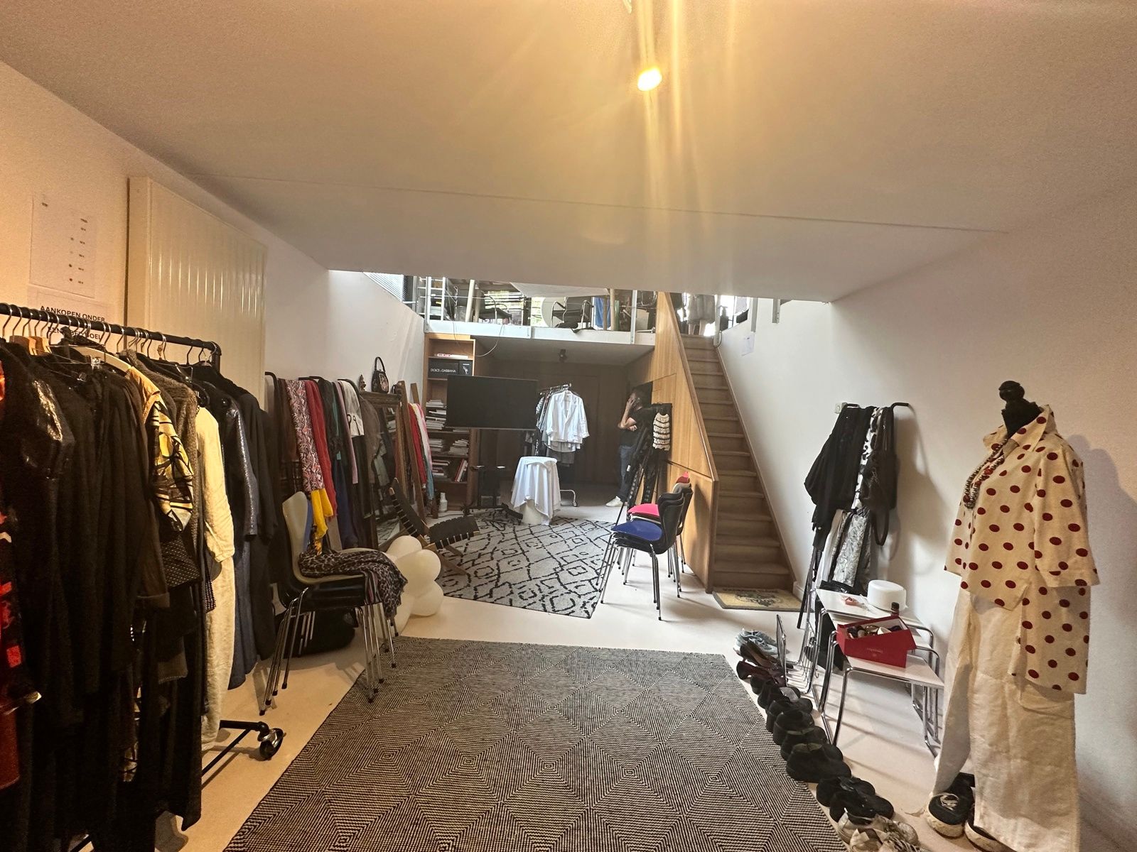 Prachtig hoekpand met maximale zichtbaarheid foto 4