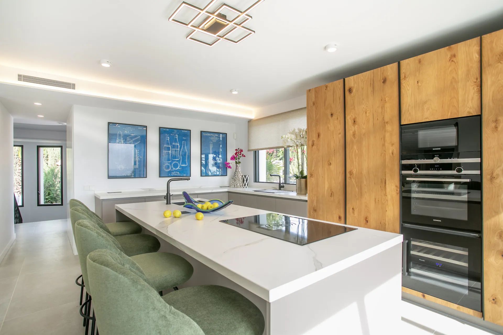Adembenemende luxe op de Golden Mile – een villa waar elegantie en exclusiviteit samenkomen foto 10