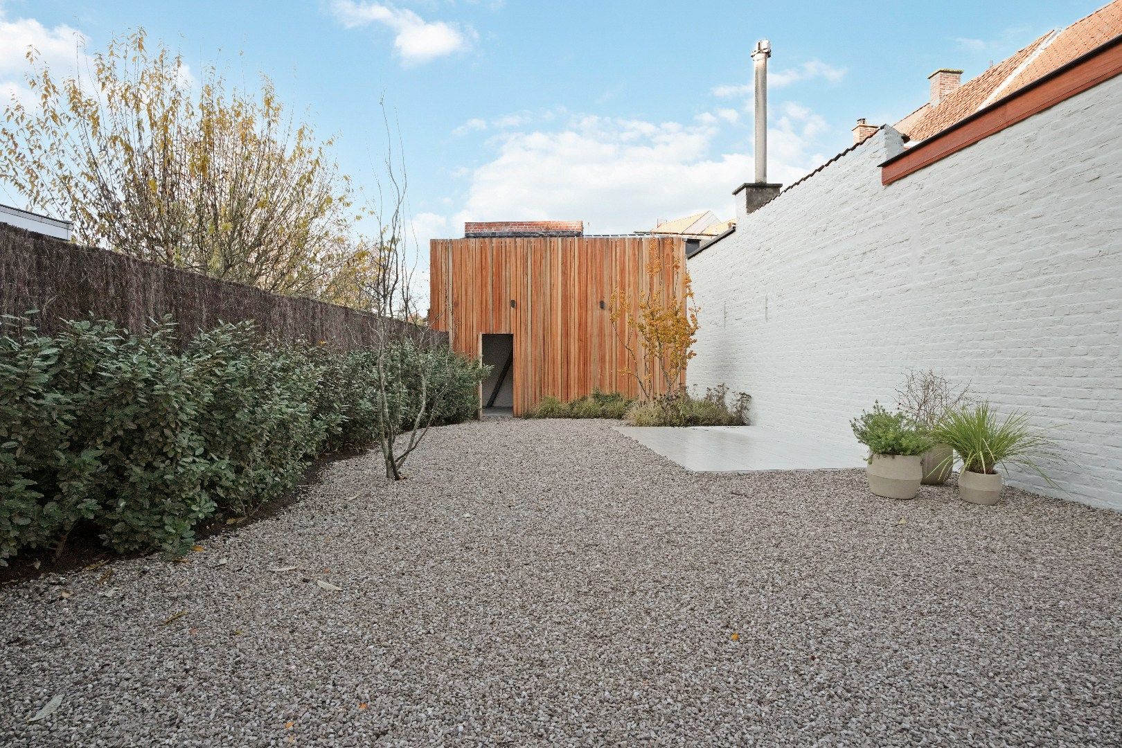 Grote woning, voorzien van vier kamers, twee badkamers, een uitweg,... foto 16