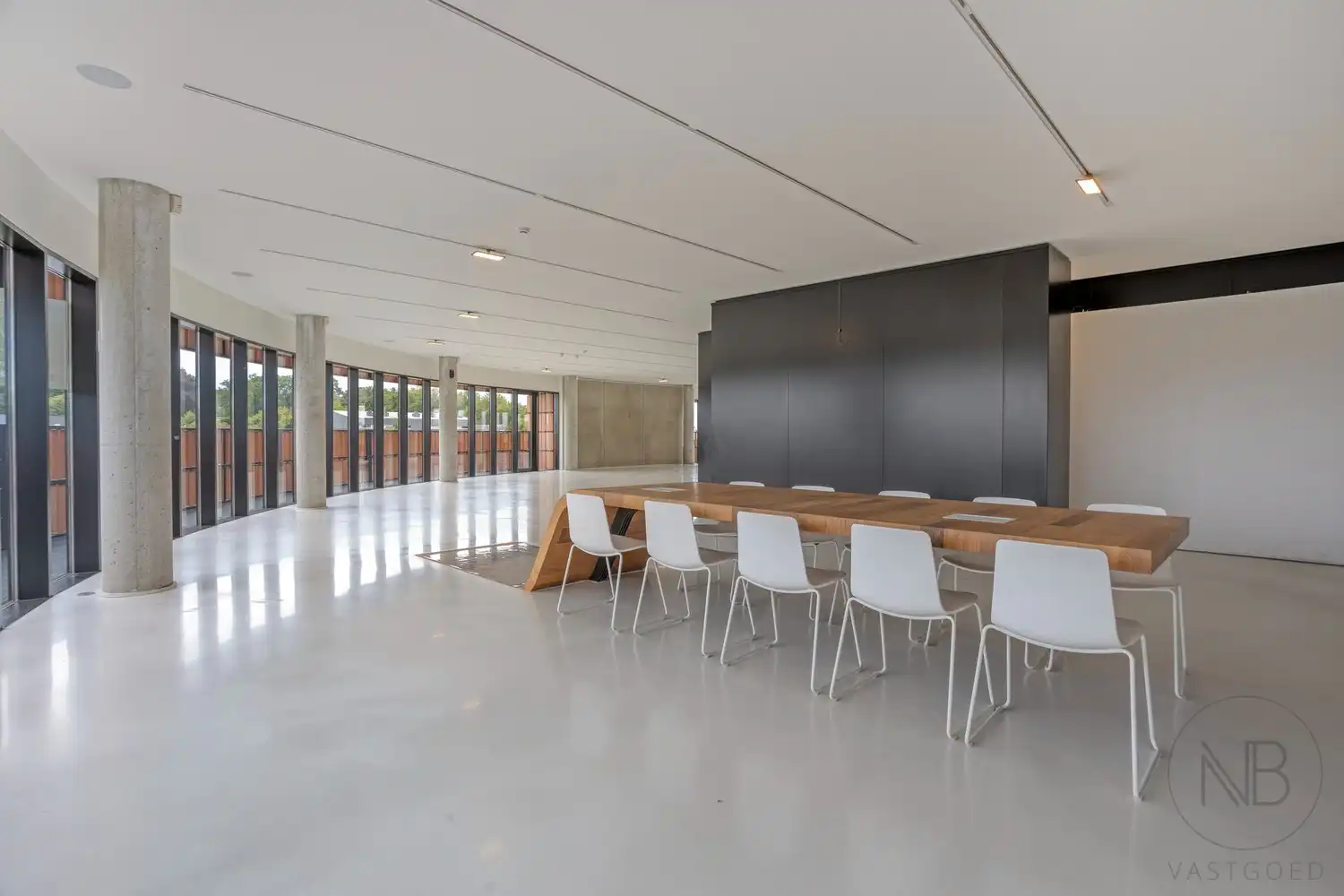Instapklaar bedrijfsruimte van ca. 420 m² in het Botta-gebouw foto 12