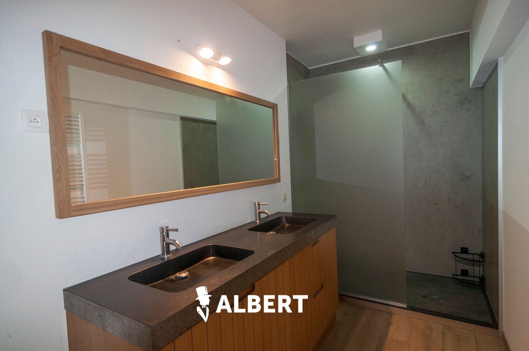 Ruim gerenoveerd instapklaar appartement centrum Diepenbeek! foto 15