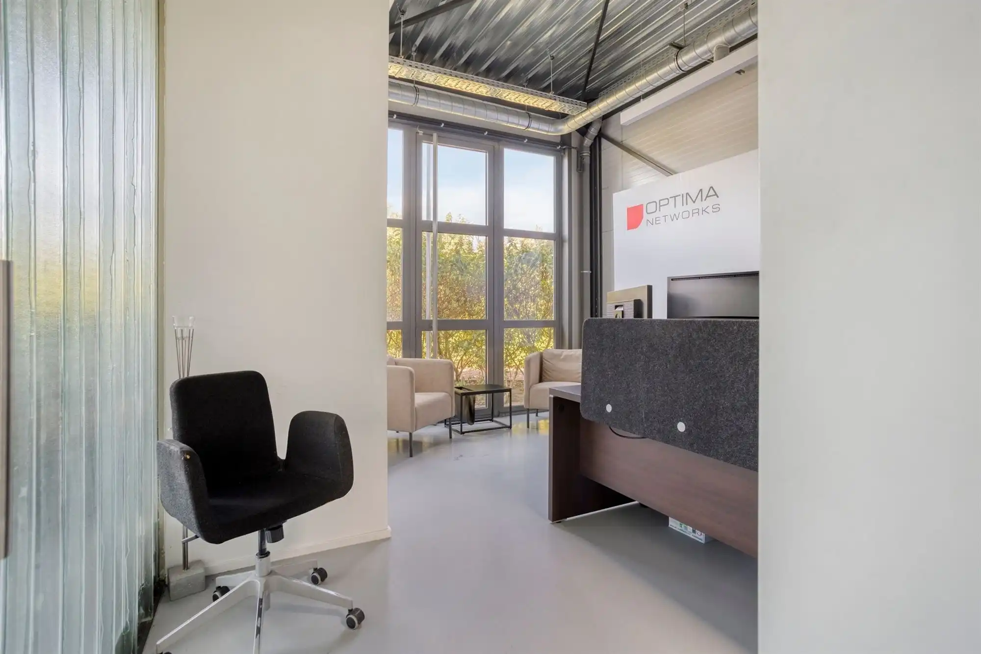 Vrijstaand KMO / kantoorgebouw van ca 405 m² op 1.200 m² foto 6