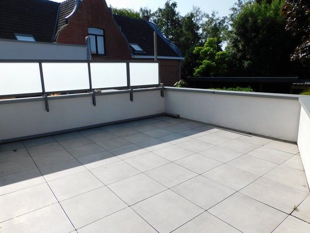 Ruim duplex appartement met 3 slaapkamers in het centrum   foto 15