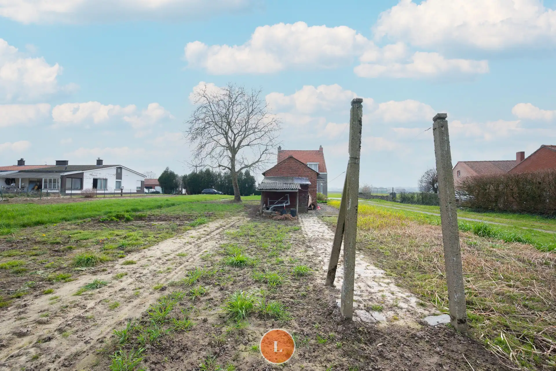 Te renoveren woning met apart bouwperceel op rustige locatie in het groen foto 11