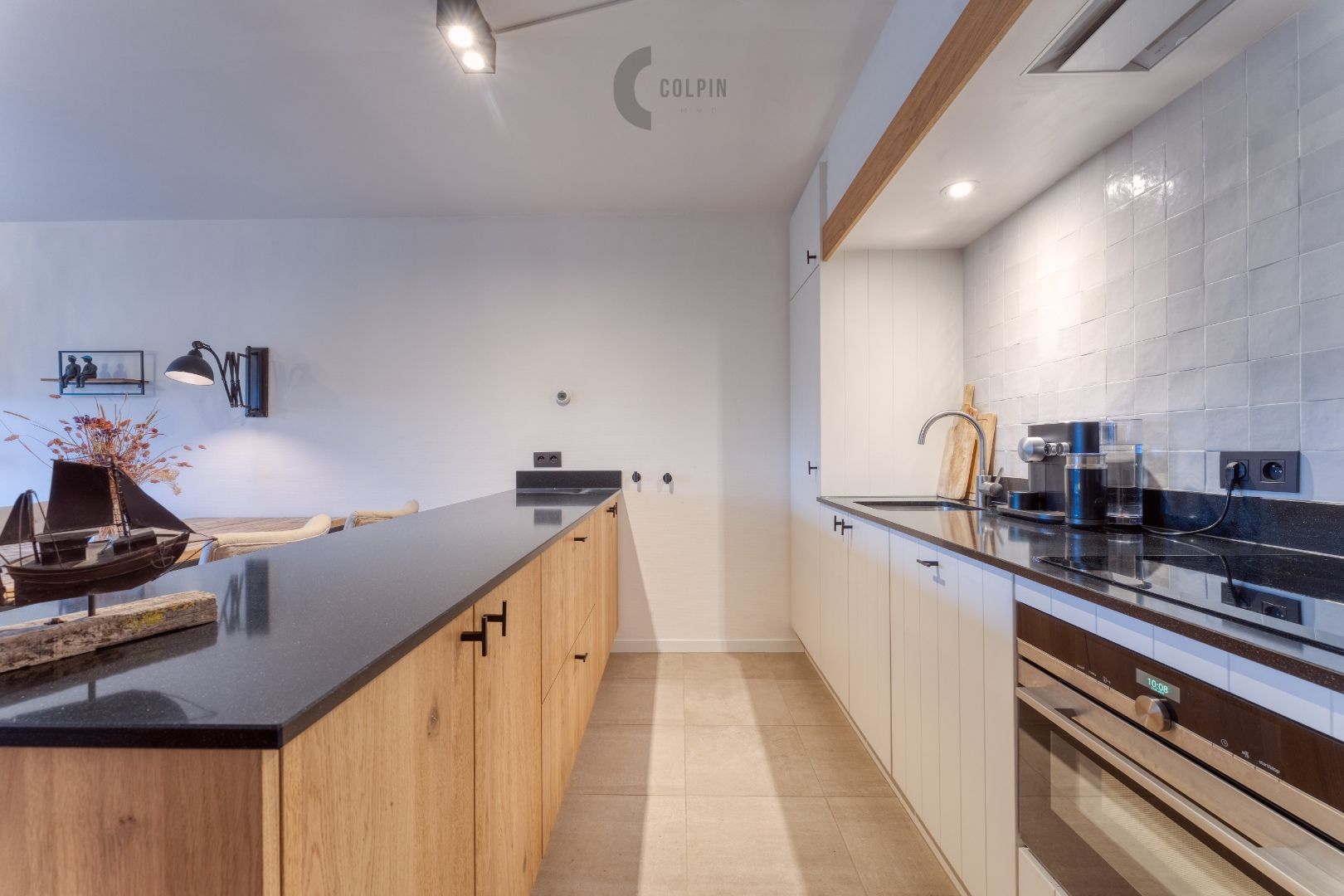 Instapklaar appartement met zonnig terras vlakbij de Zeedijk te Knokke-Heist! foto 6