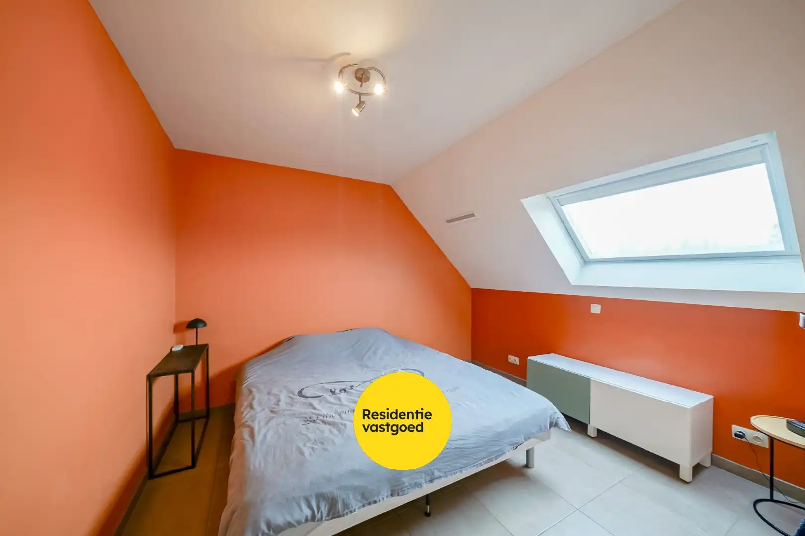 Instapklare woning met 3 kamers, tuin en garage foto 14