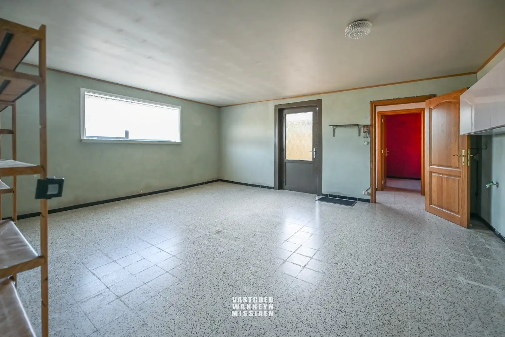 Te renoveren gelijkvloerse woning met  3slpk, garage, tuin op 1290m2 foto 23