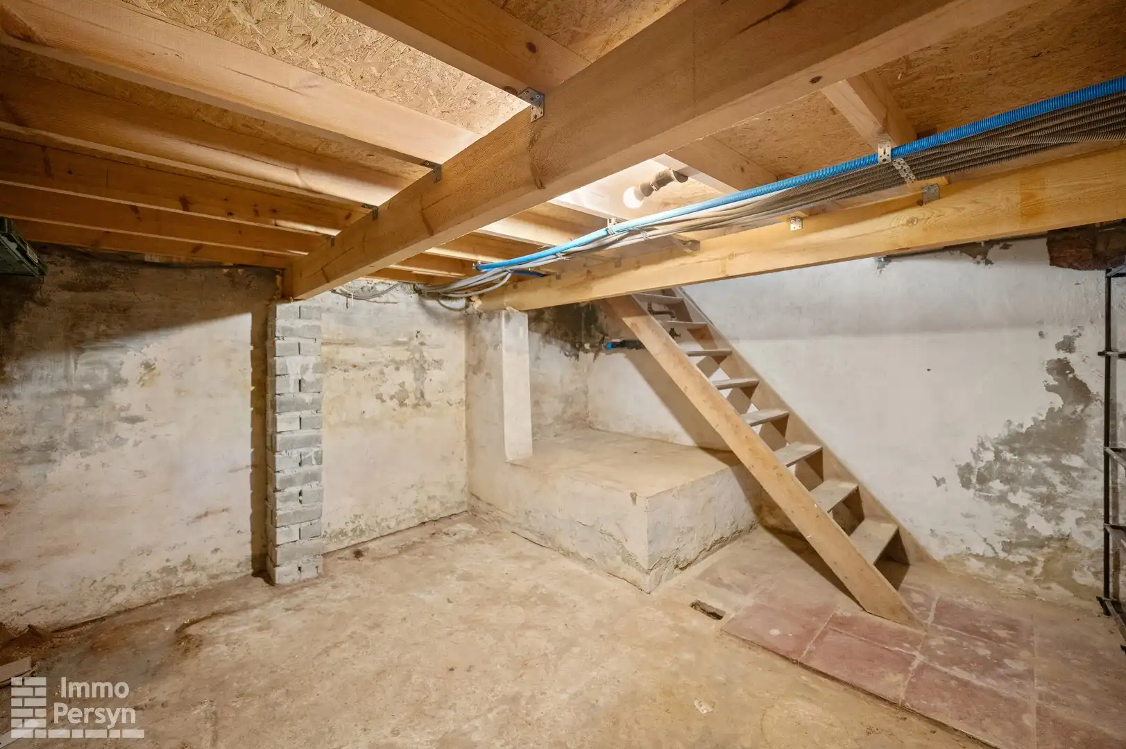 Gerenoveerde rijwoning met 2 Slaapkamers en tuin foto 21