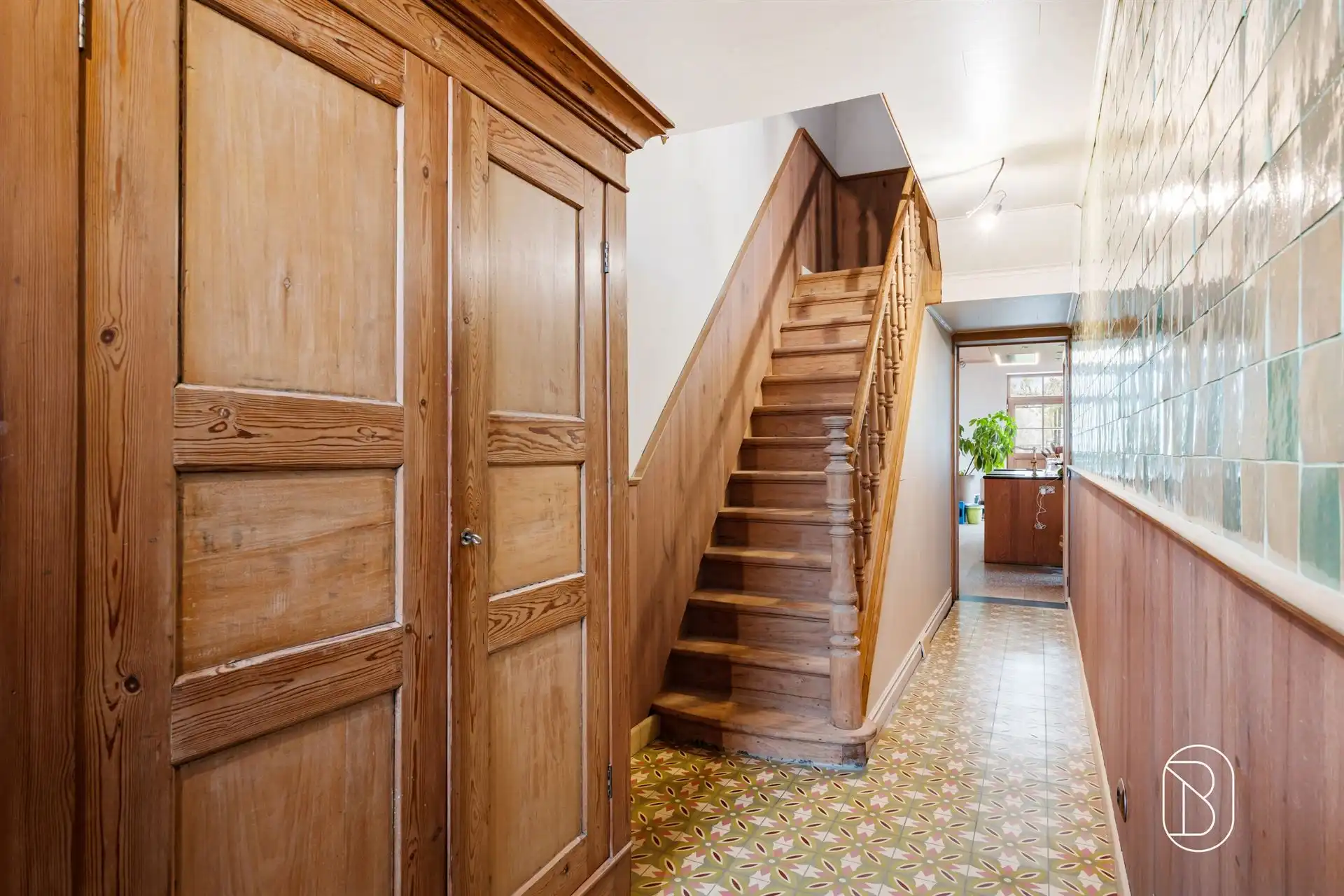 Ruime landelijke woning met 5 slpk, loods en tuin foto 5