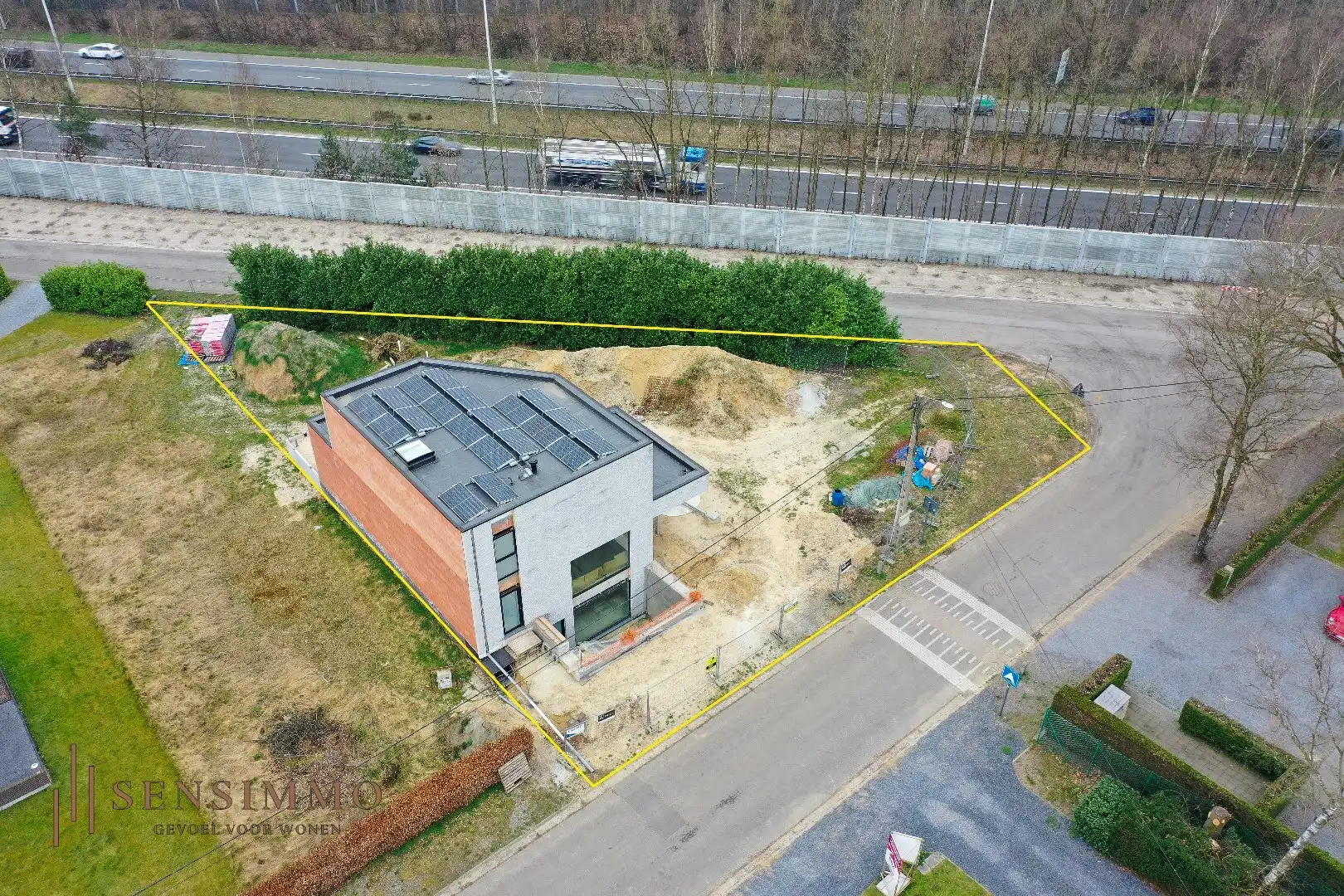 Unieke nieuwbouwwoning met praktijkruimte en energiezuinige voorzieningen foto 3
