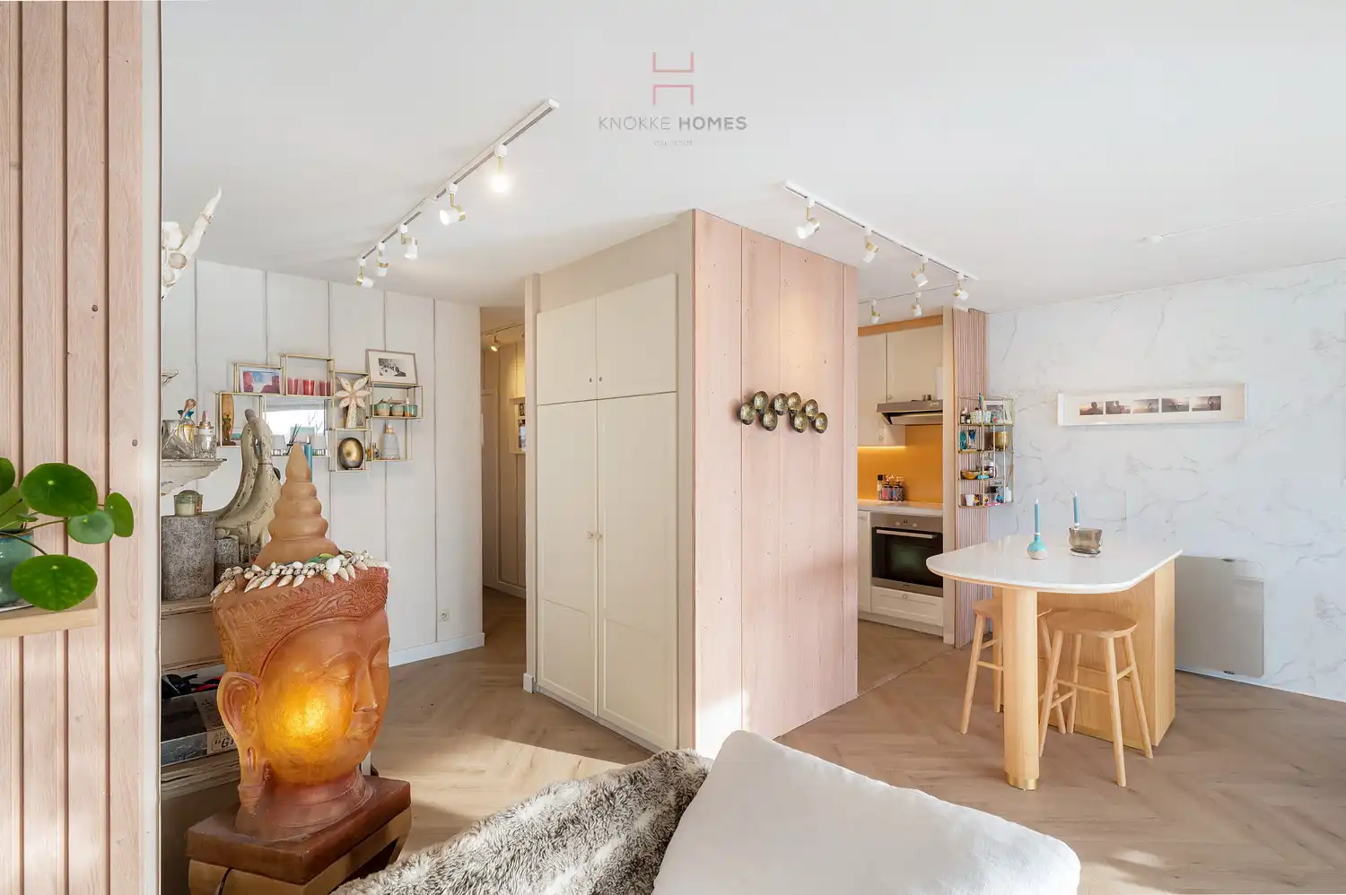 Instapklaar vernieuwd vakantie-appartement met Zuidgericht terras en open zicht in Duinbergen foto 18