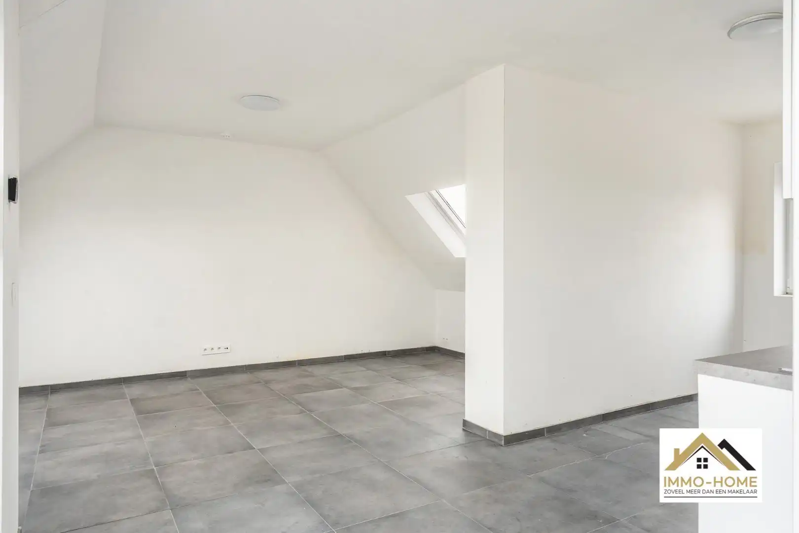 Nog drie af te werken woonunits en vier garages!  foto 15