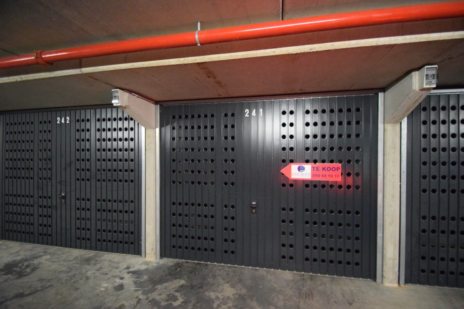 Gemakkelijk toegankelijke ruime garagebox in een recente residentie in de Elizabetlaan. foto 3