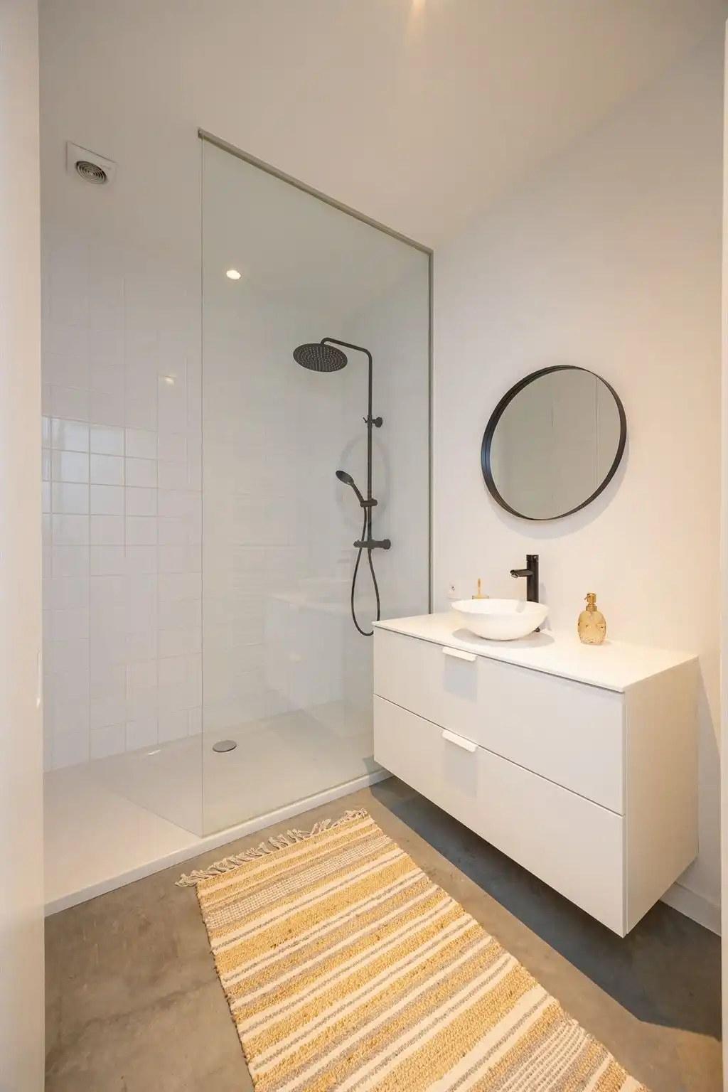 Gerenoveerd gelijkvloers appartement met stadstuin foto 6