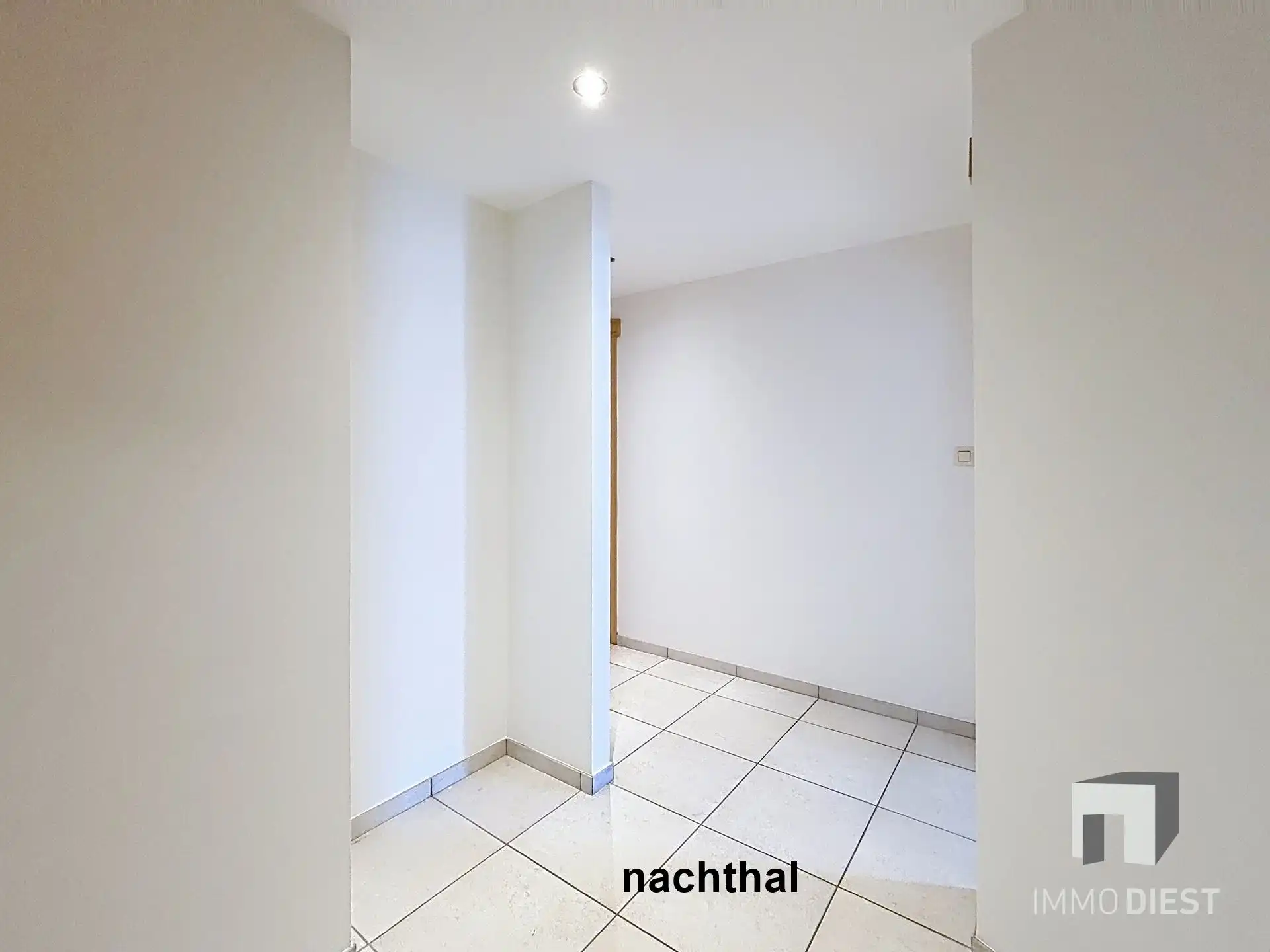 Ruimtelijk duplexappartement met karakter, badend in licht op gunstige ligging in het hart van Zichem. foto 25