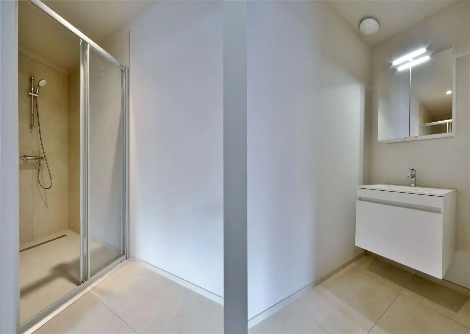 Luxe appartement (lift) met 2 slaapkamers, 2 badkamers en zeer groot terras  foto 8