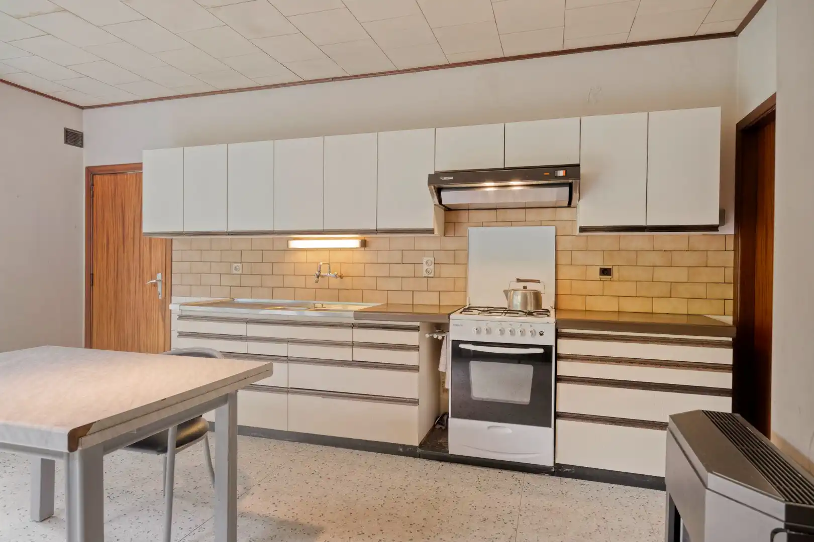 Te renoveren woning, rustig gelegen op een zonnig perceel van 767 m² te Olen-Centrum ! foto 16