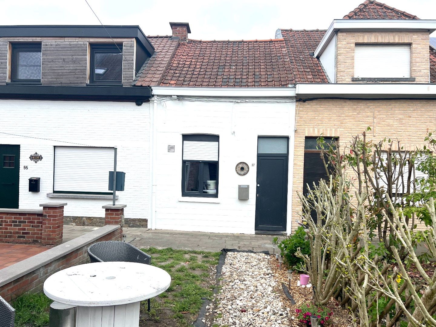 Hoofdfoto van de publicatie: Beluikje te koop in centrum Harelbeke!