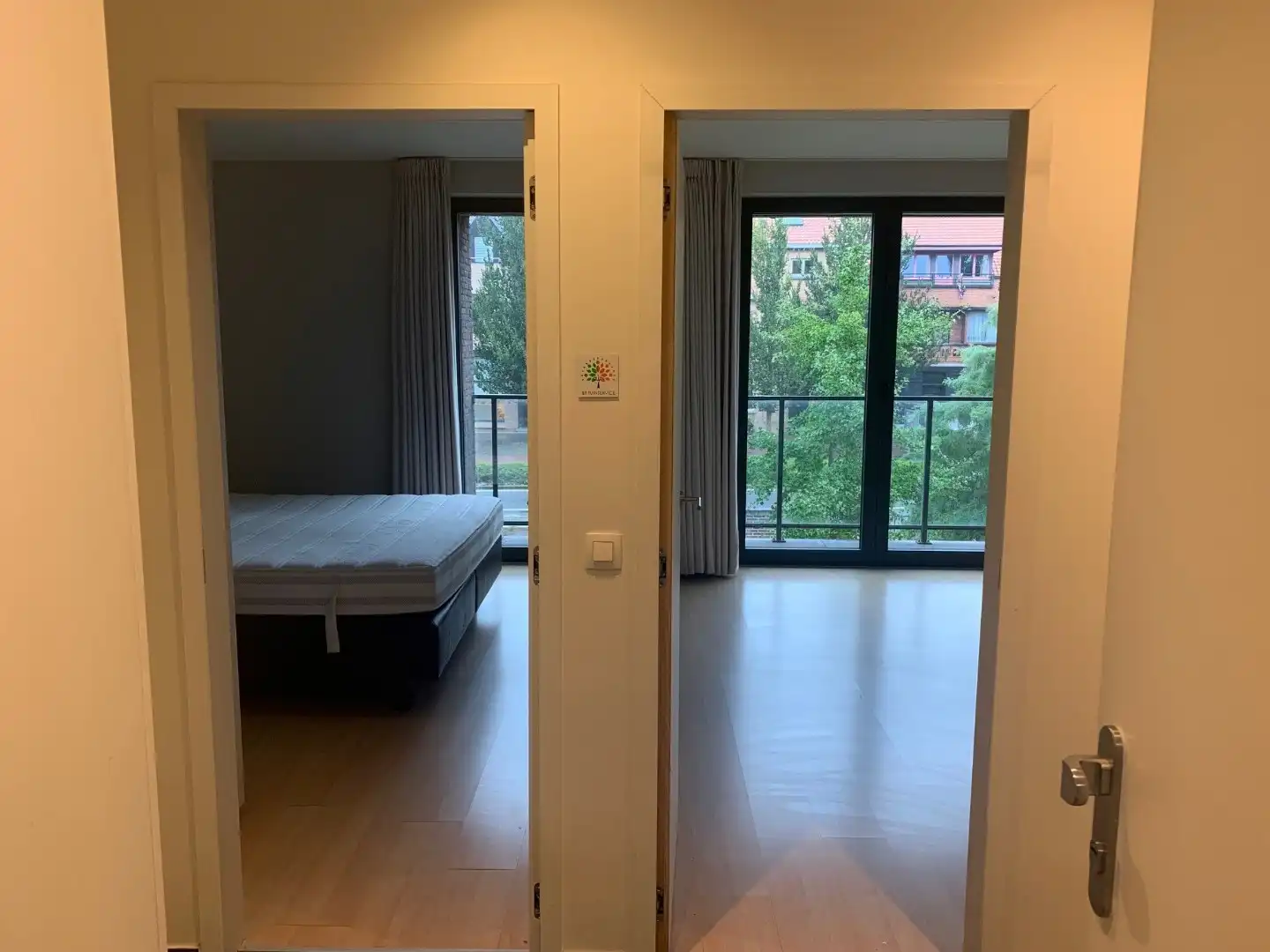 Ongemeubeld tweeslaapkamerappartement met berging én garagebox - prachtige ligging in Stil Ende Brugge foto 8