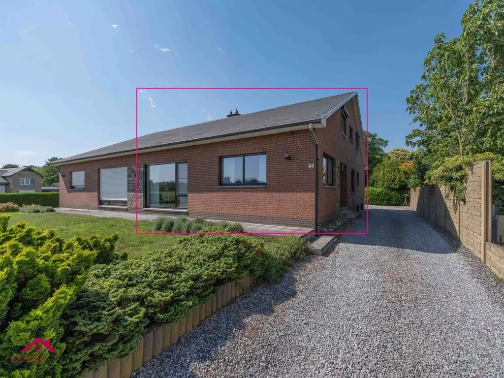 Huis foto {{pictureIndex}}