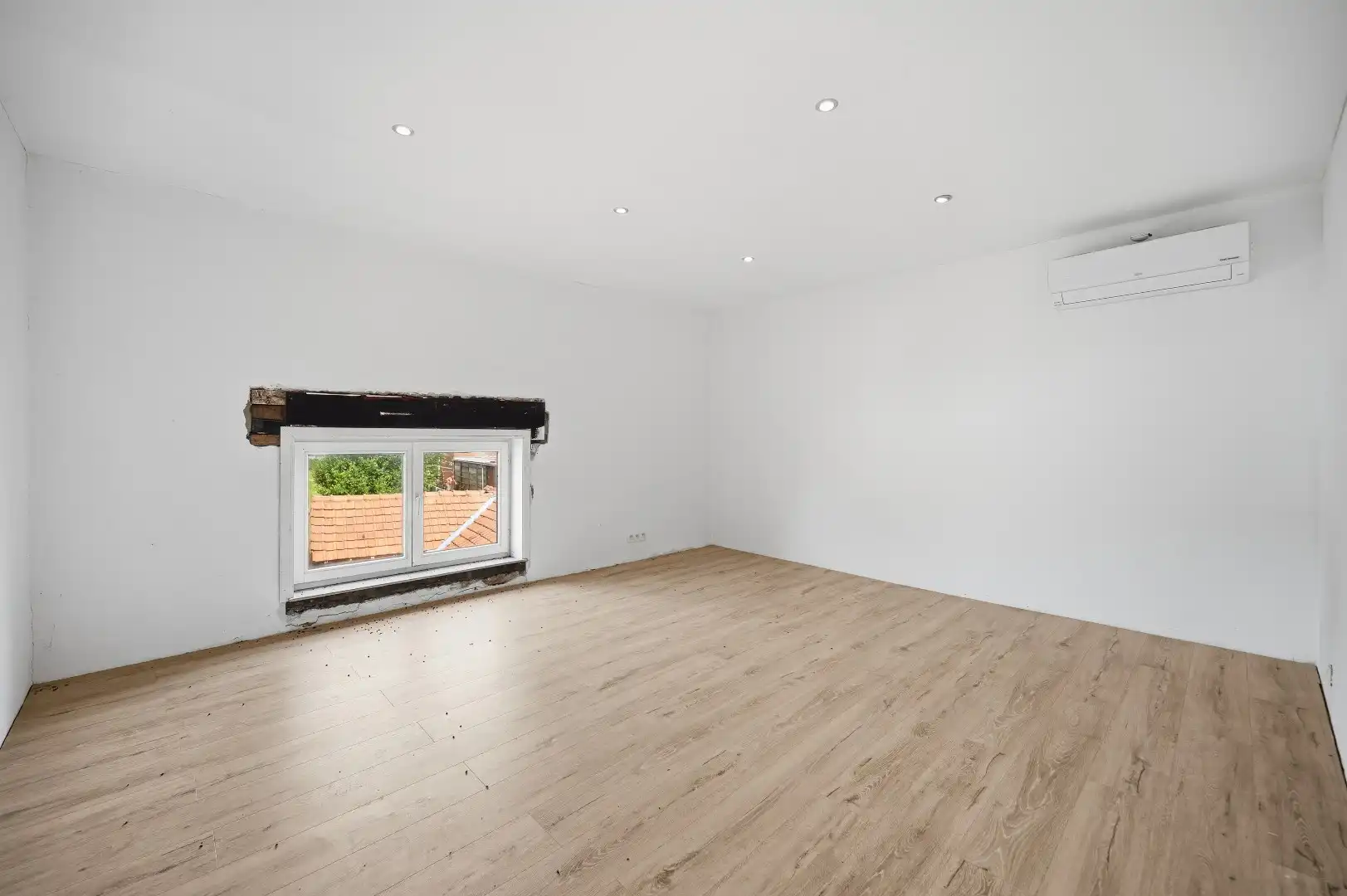 Te renoveren HOB met 4 slpks, tuin, terras en garage in Linter  foto 14