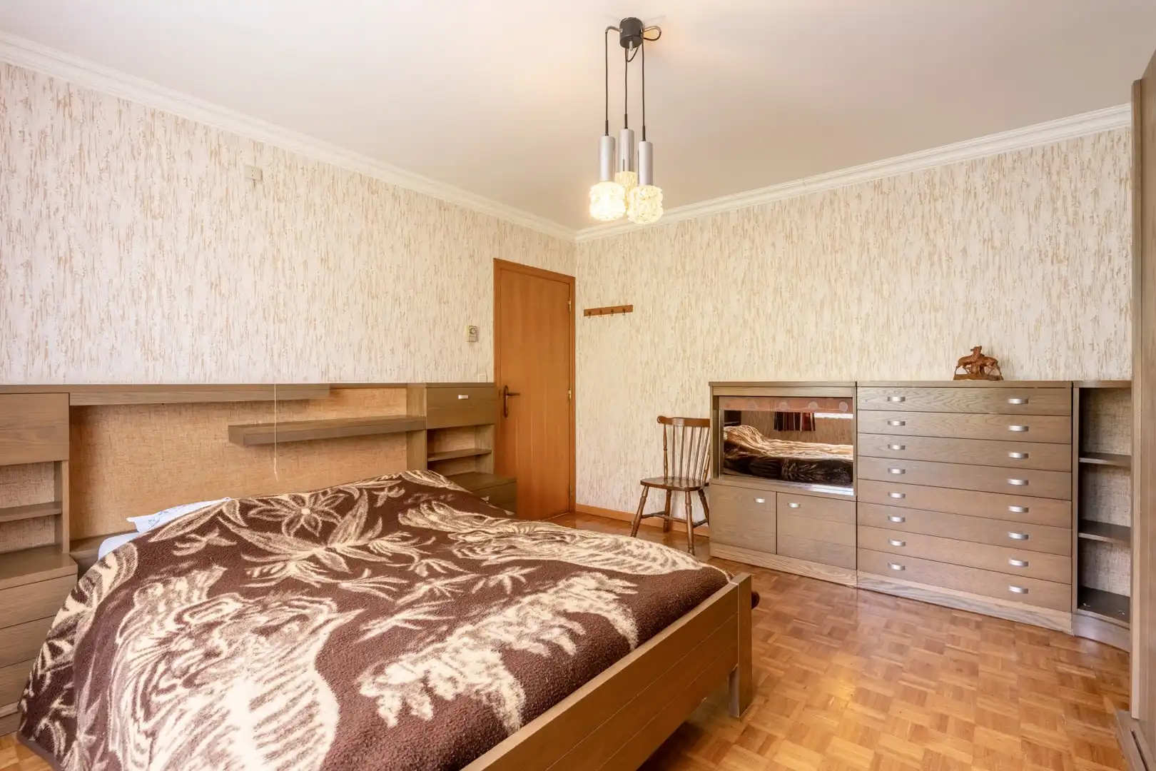 Ruime open bebouwing met 6 slaapkamers op een perceel van 13a 44ca foto 17