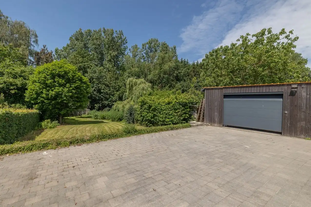 Grote tuin, zee aan ruimte en tot 5 slaapkamers foto 21