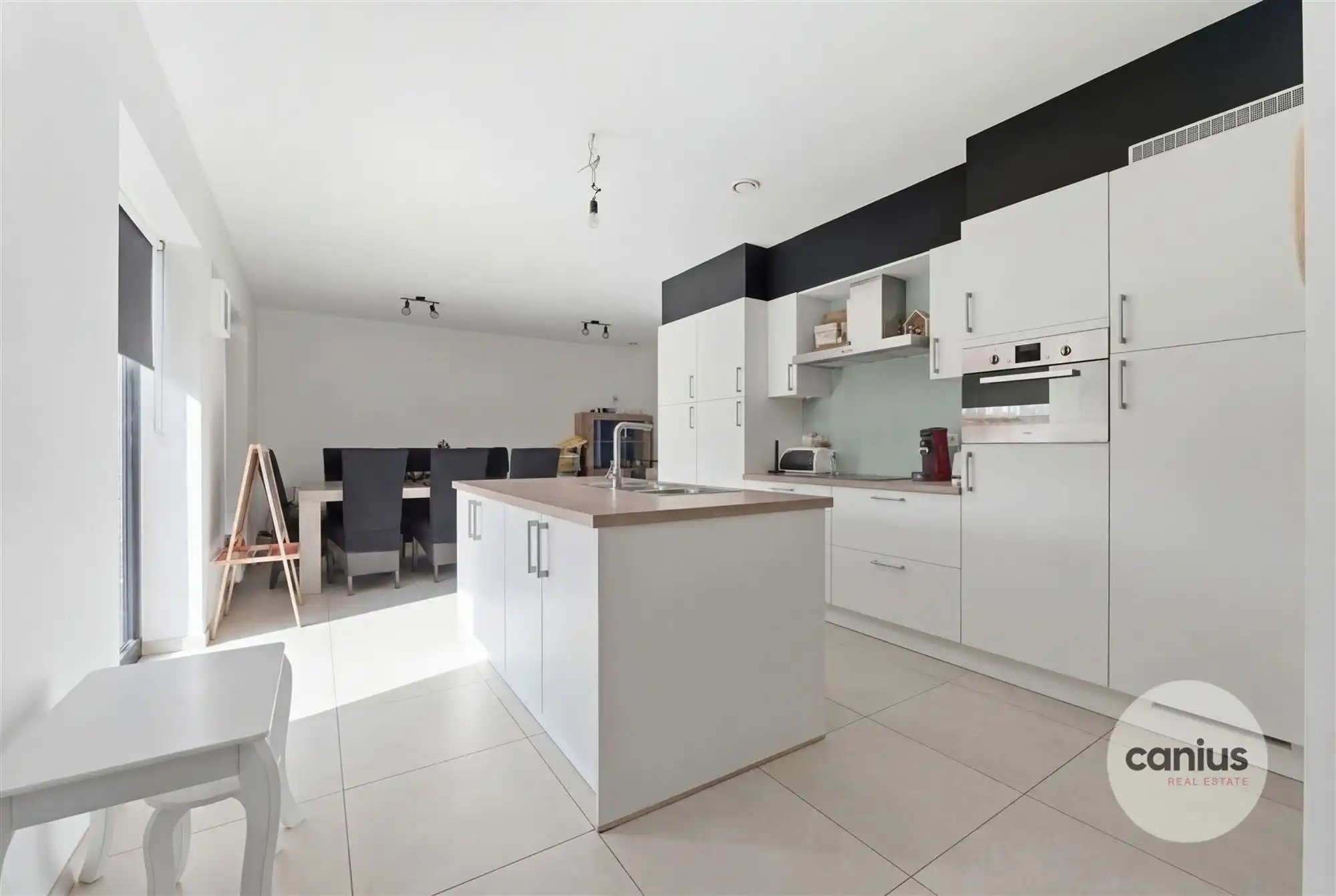 RECENTE WONING MET 3 SLKS NABIJ HET STADSCENTRUM foto 2