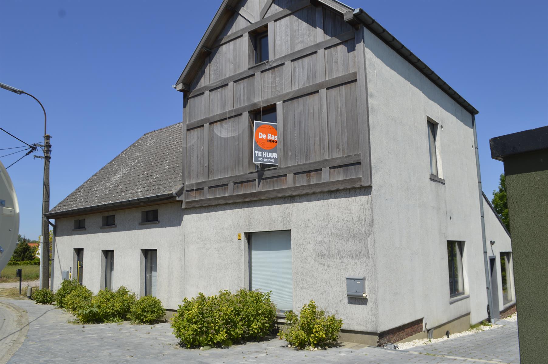 SINT-LIEVENS-HOUTEM - Unieke Duplex met veel lichtinval foto {{pictureIndex}}
