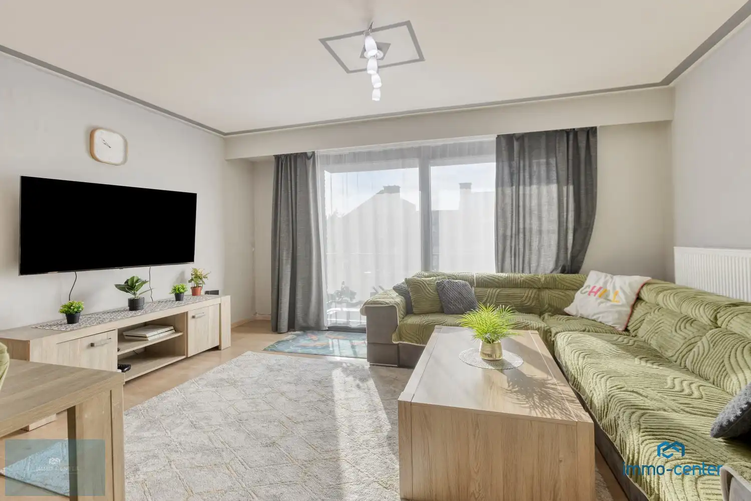 Ruim appartement met 3 slaapkamers, balkon en garage in Heusden-Centrum foto 2
