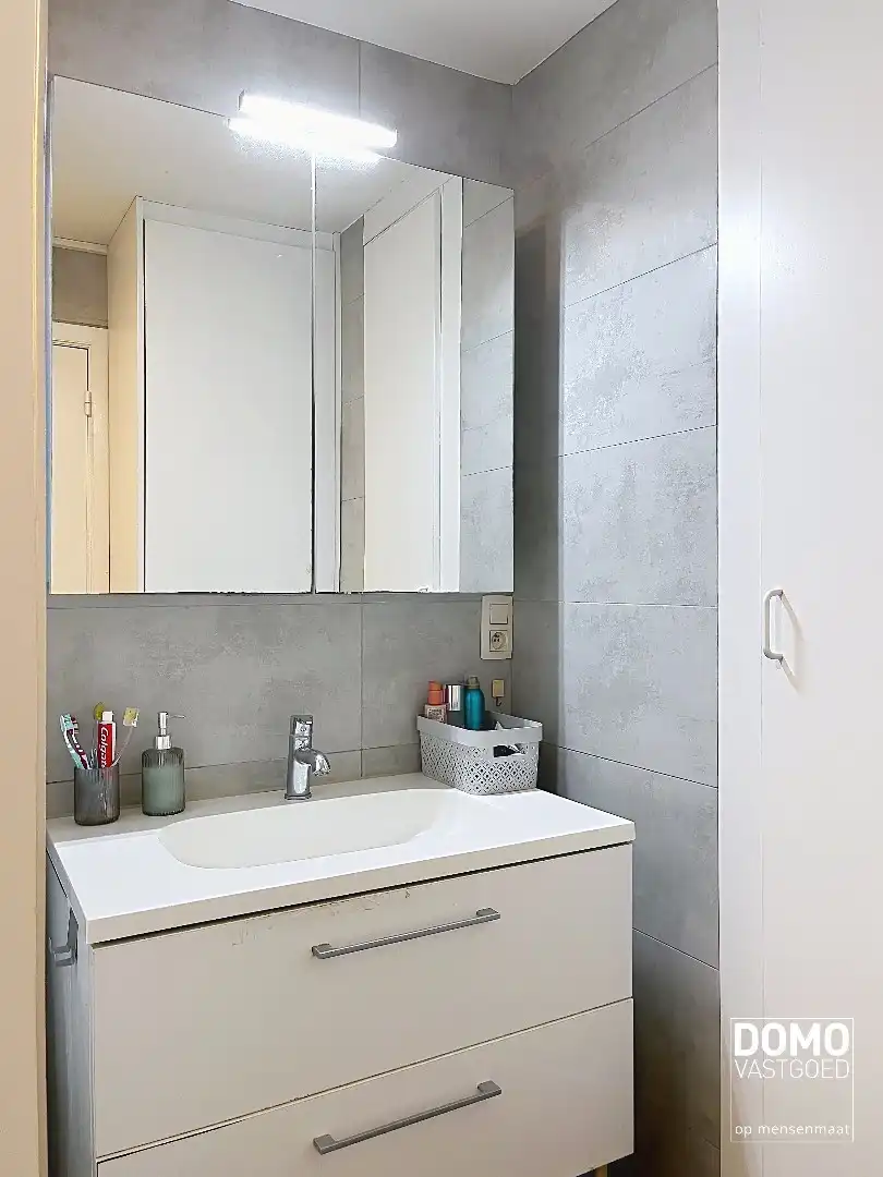 RUIM 2-SLAAPKAMERAPPARTEMENT MET TWEE TERRASSEN EN ENERGIELABEL B foto 16