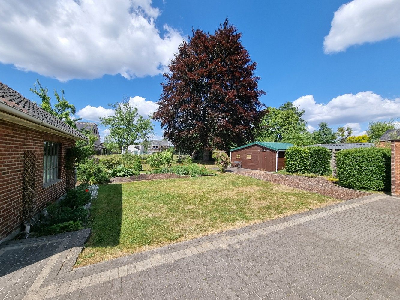 Zeer ruime, instapklare woning met 4 slpks op een prachtig perceel van 16a33ca foto 40