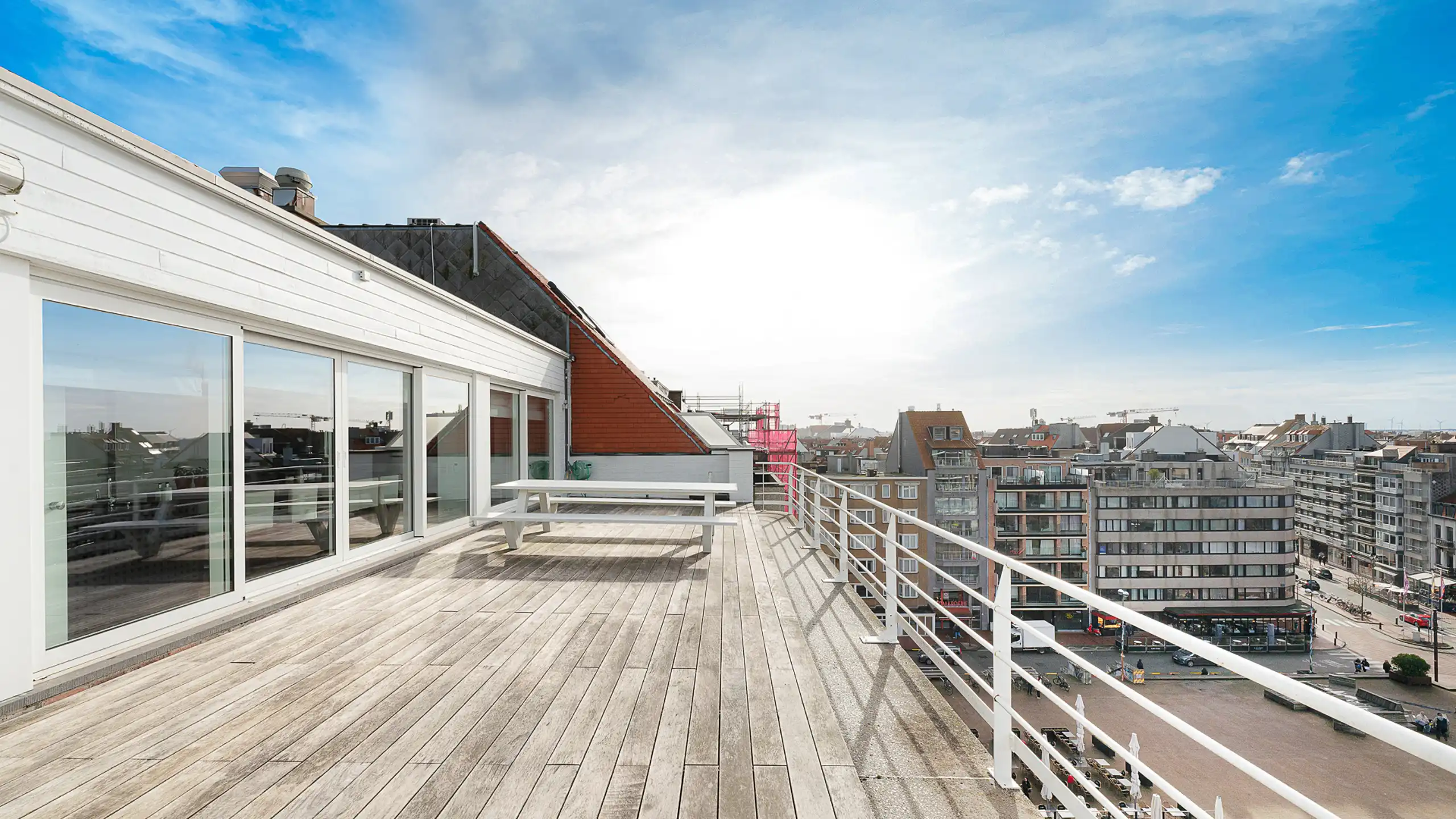 Ruim penthouse met royale terrassen en open zeezicht(3 slpk) foto 2