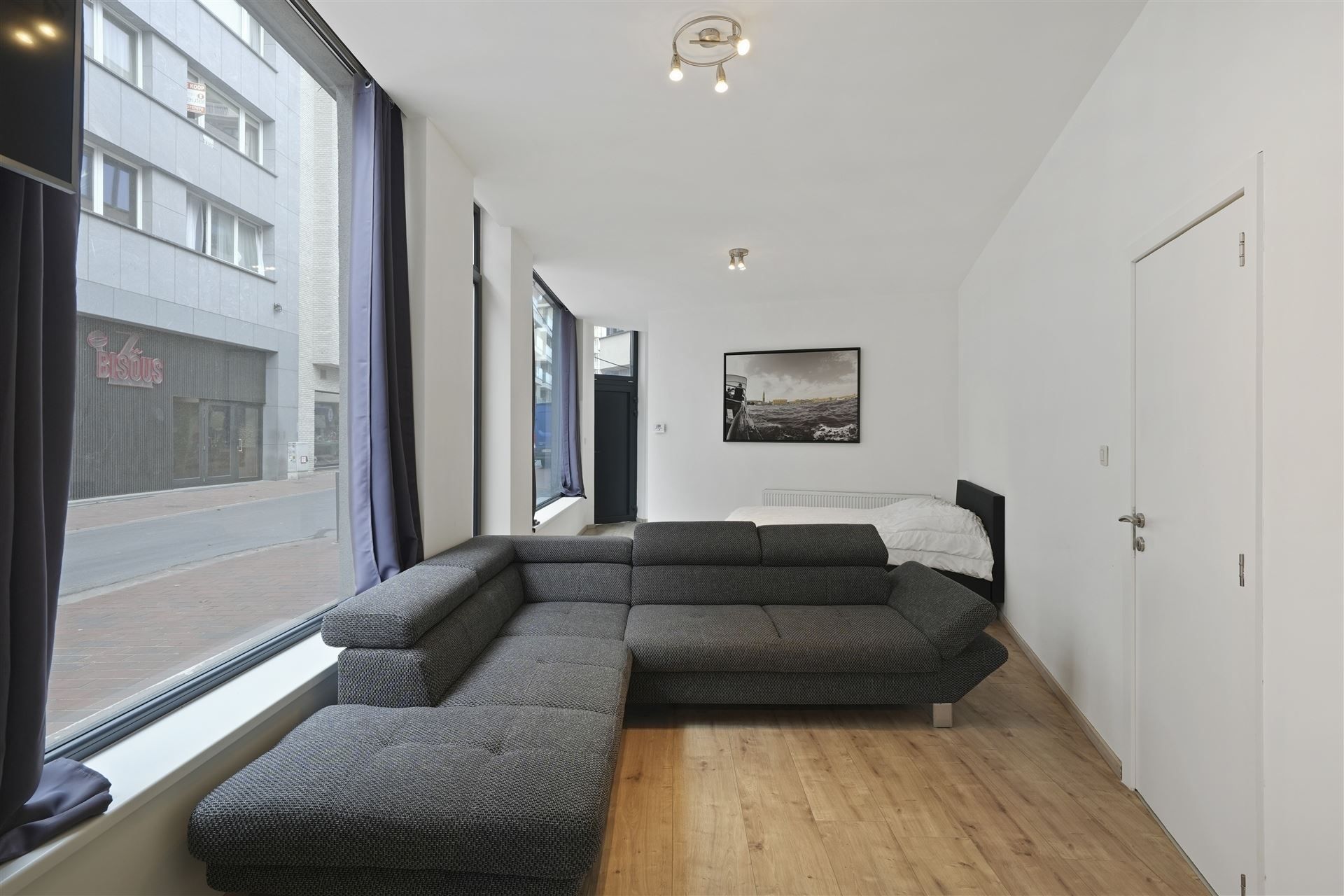 CENTRALE LIGGING / RUIME WONING foto 33