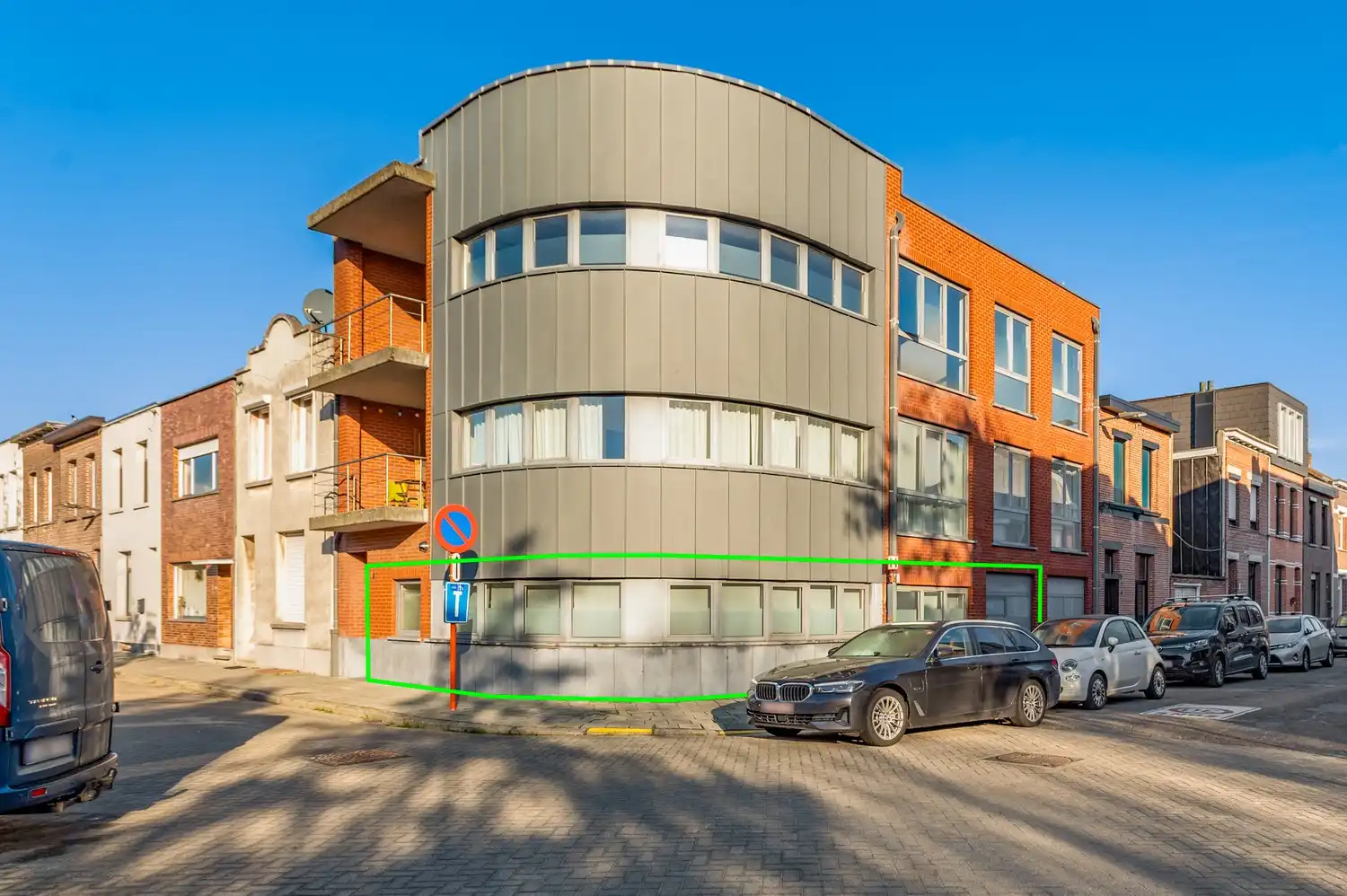 Ruim gelijkvloersappartement met 2 slpk en terras foto 17