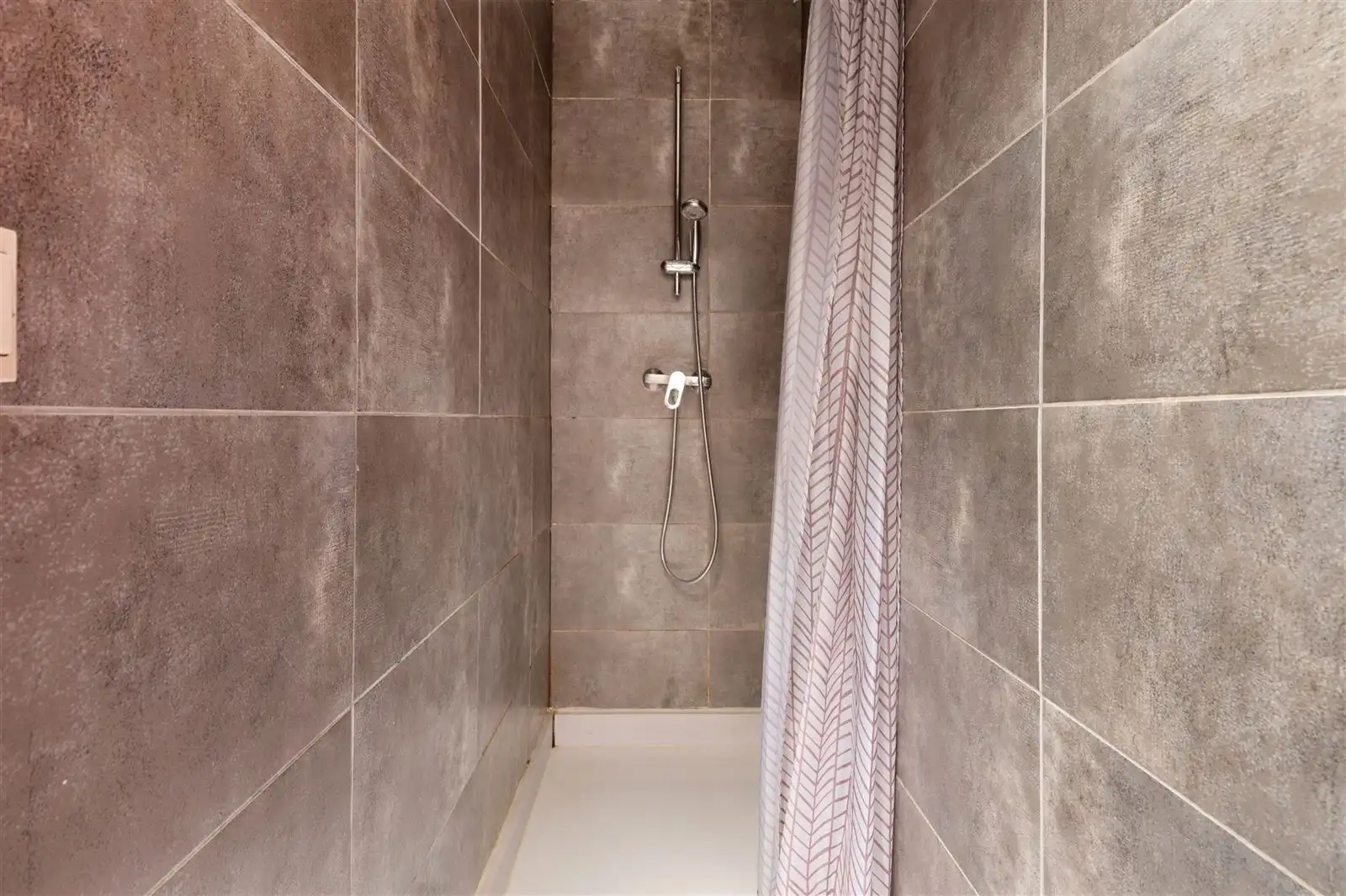 Vergunde studentenhuisvesting met conformiteitsattest (10j) foto 11