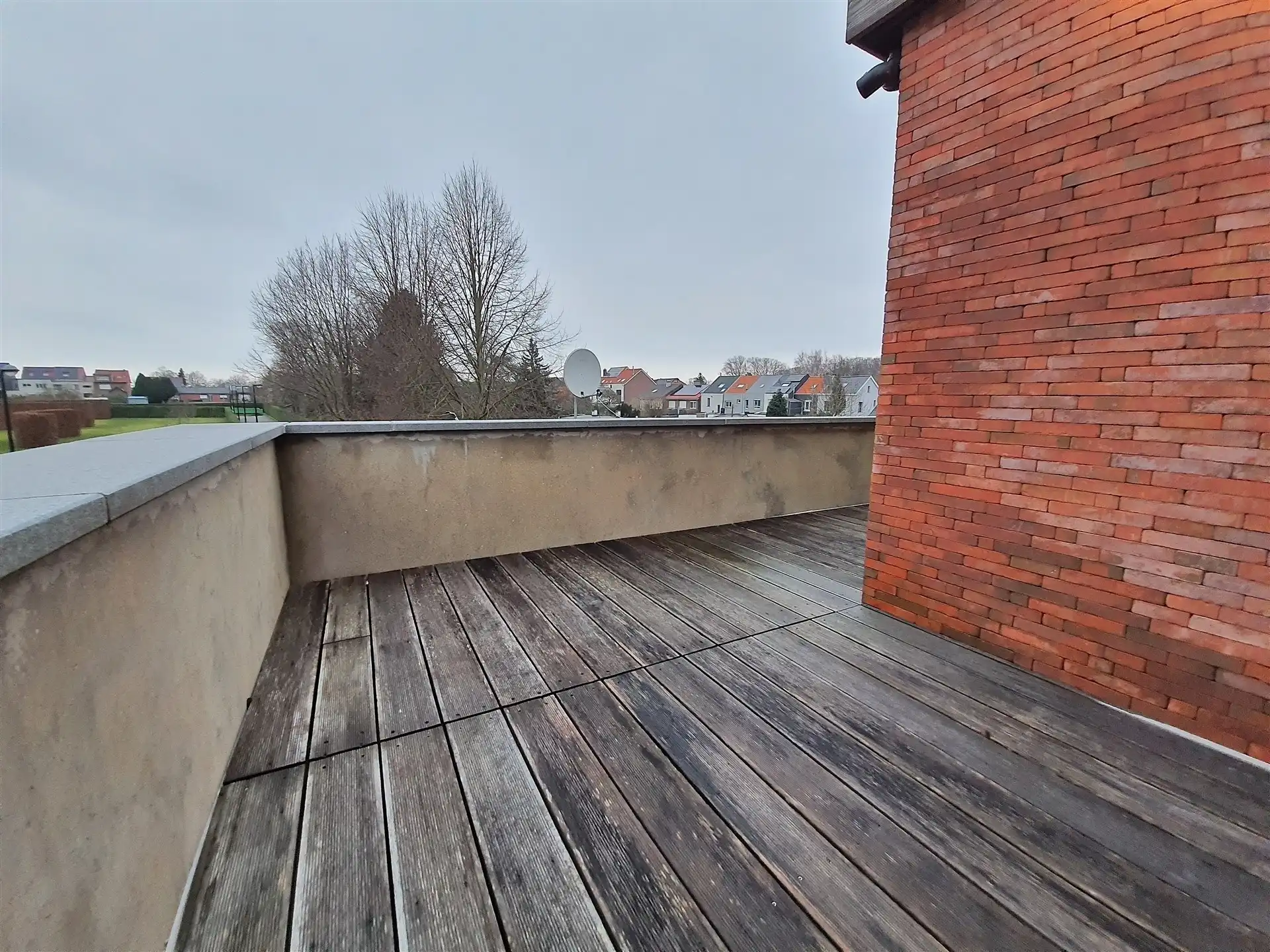 Gerenoveerd appartement met 2 slaapkamers foto 13