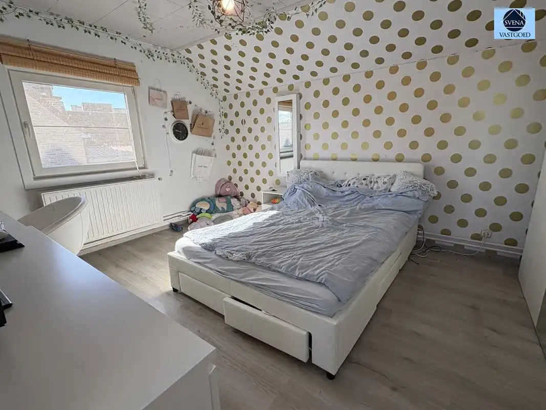 HOB MET 3 KAMERS, TUIN EN GARAGE foto 9
