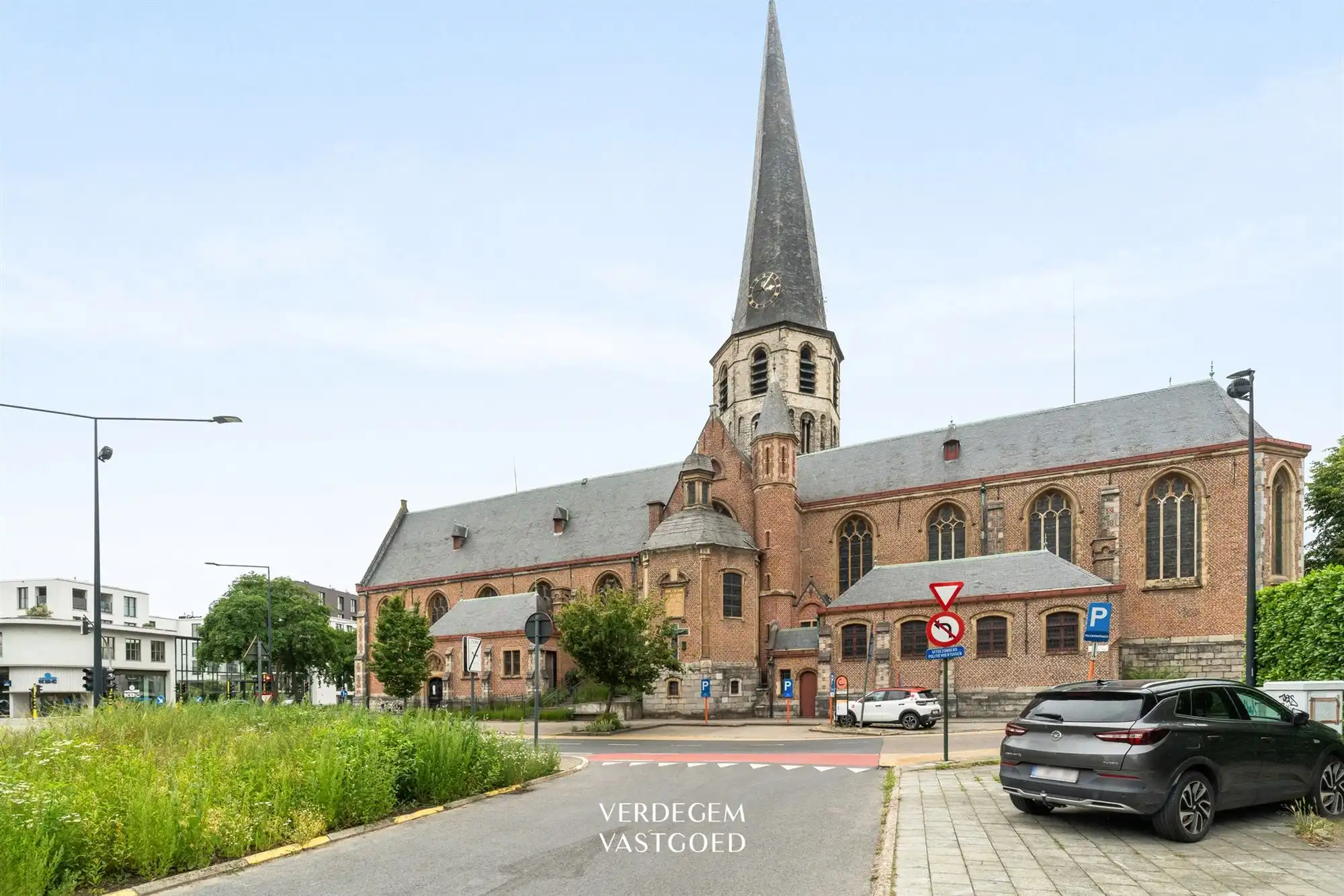 Opbrengsteigendom met 6 studentenkamers, fietsenberging en buitenruimte foto 17