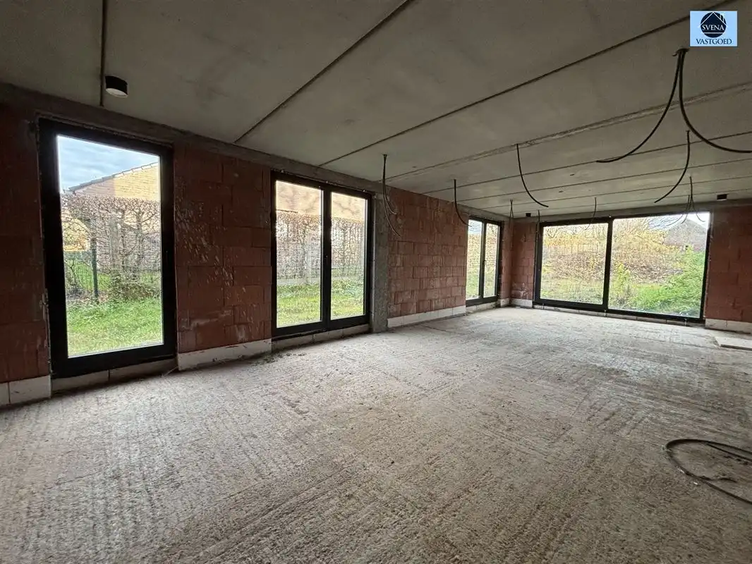 BEN-WONING MET 4 KAMERS EN TUIN foto 2