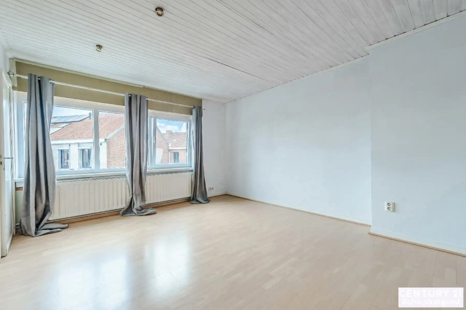 Ruime, gerenoveerde woning met 4 slpk en stadstuin foto 39