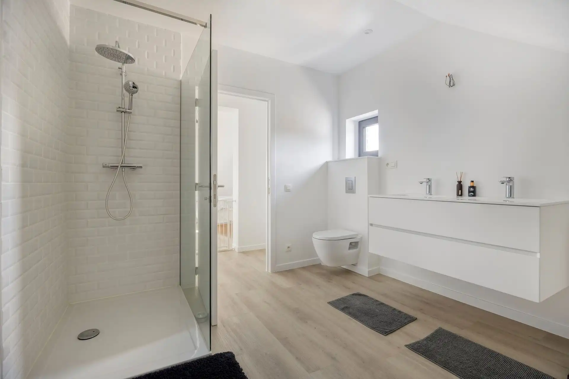 Volledig gerenoveerde 3-gevel in centrum foto 23