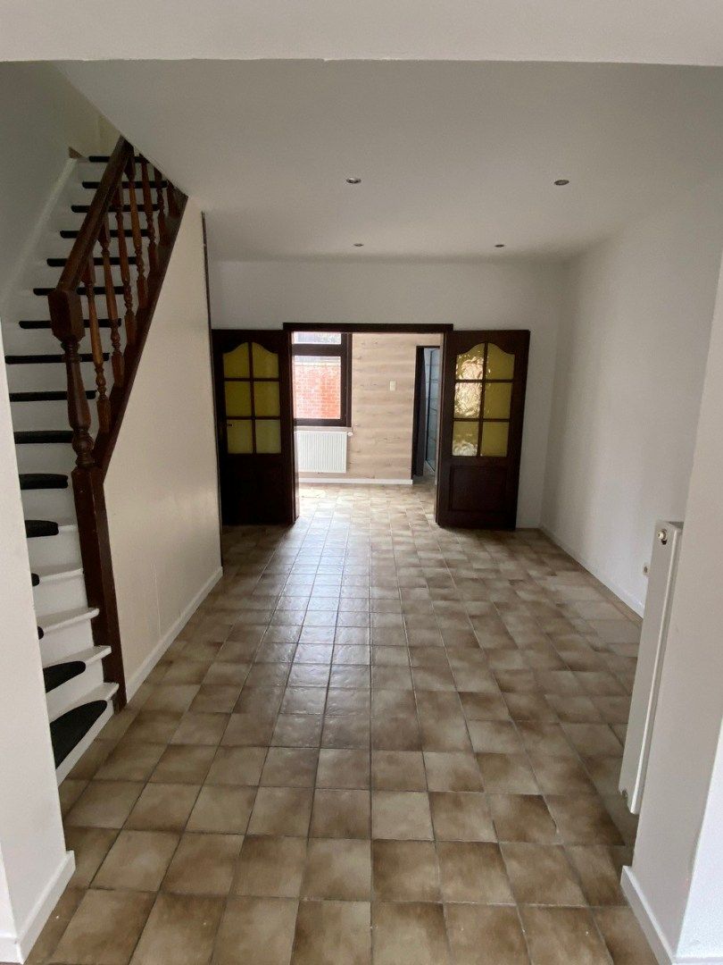 Woning met twee slaapkamers te Lennik foto 2