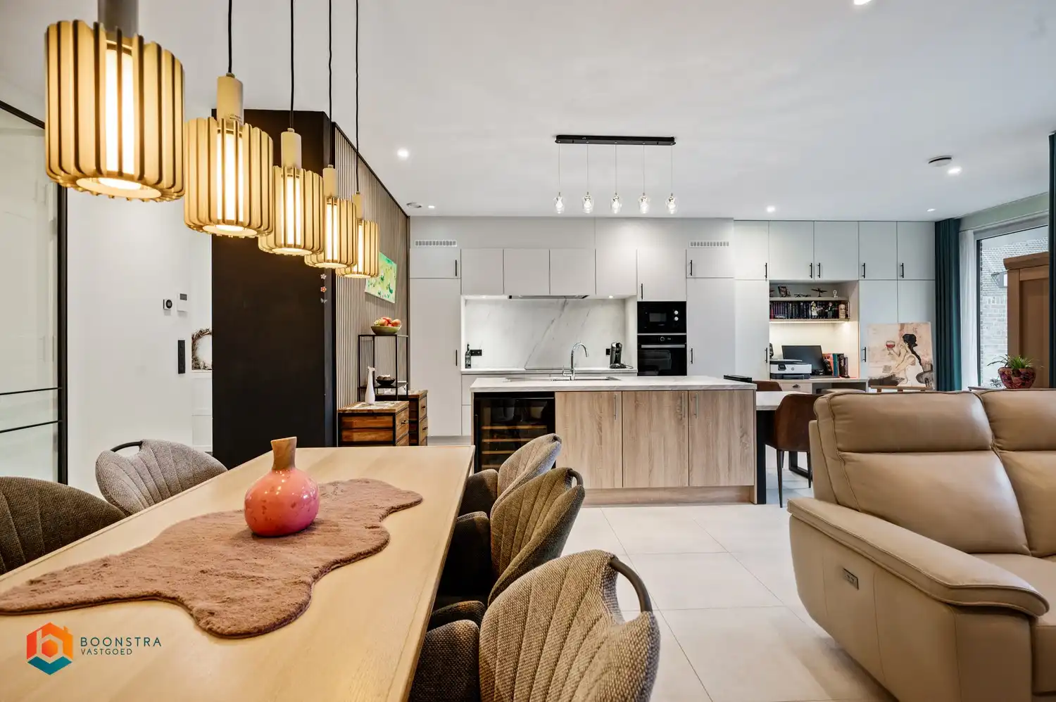 Ruim, energiezuinig gelijkvloers appartement met 2 slaapkamers en tuin foto 2