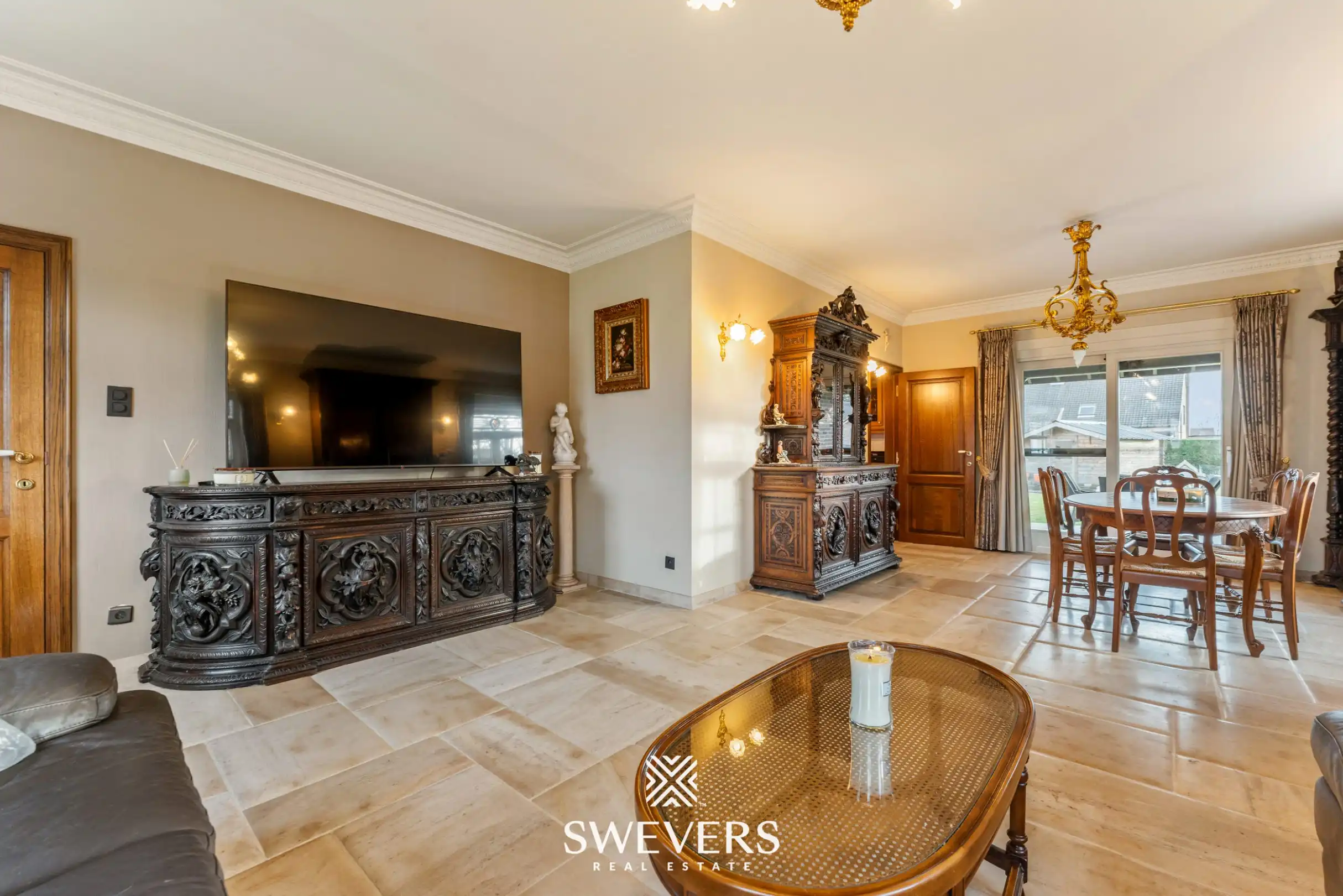 Ruime open bebouwing met 4 slaapkamers en zonnige tuin in Houthalen foto 4