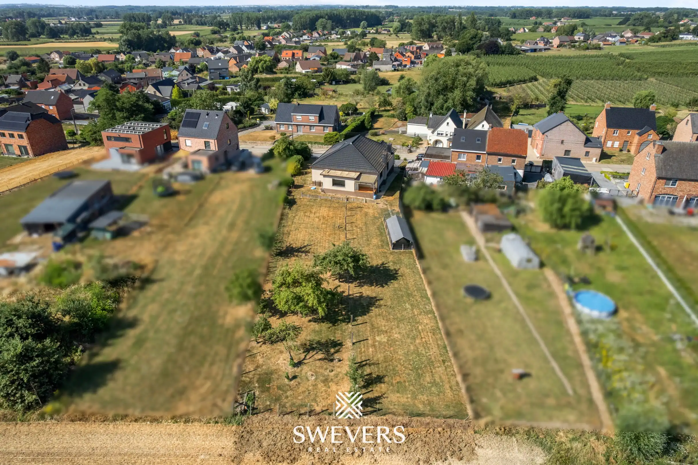 Ruime open bebouwing met 415 m² bewoonbare oppervlakte op 15a 50ca  foto 30