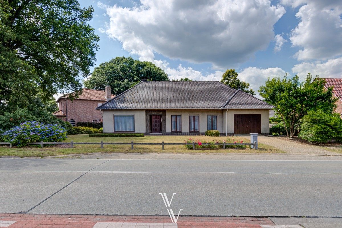 Mooi te renoveren landhuis met 3 slpk foto 35
