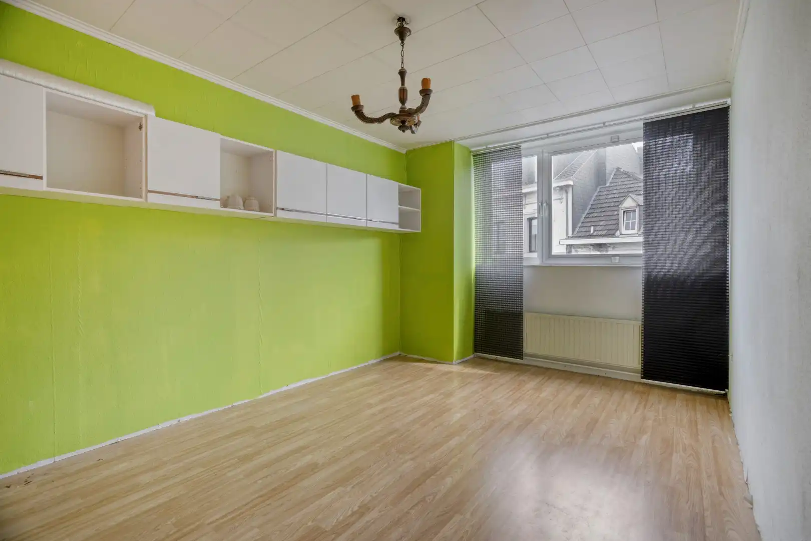 Gebouw met winkel-/kantoorruimte en ruim appartement met dakterras foto 21